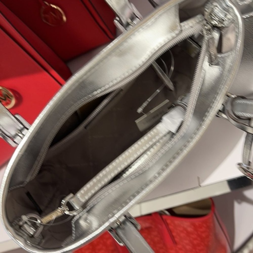 Michael Kors Jet Set Girls XS Convertible Satchel Bright White - Picture 11 of 16